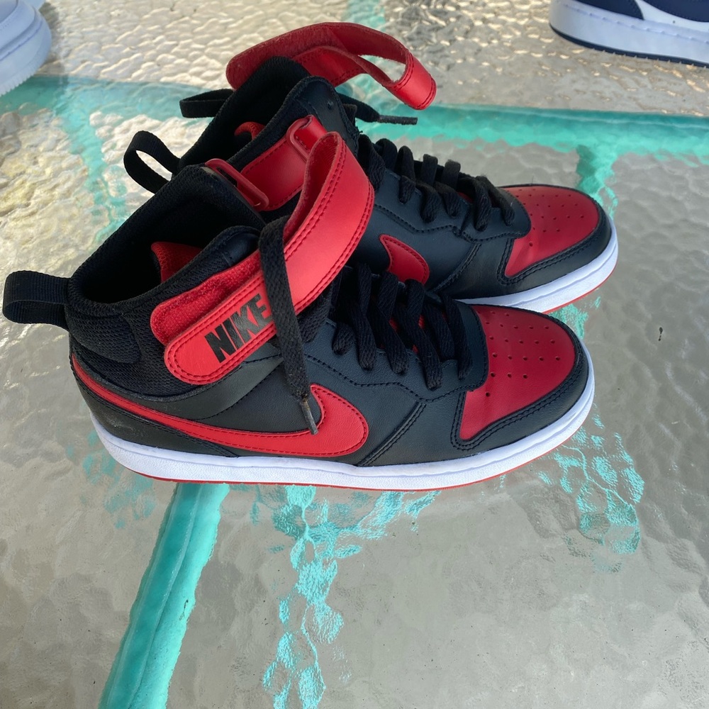Nike Court Burough Mid 2